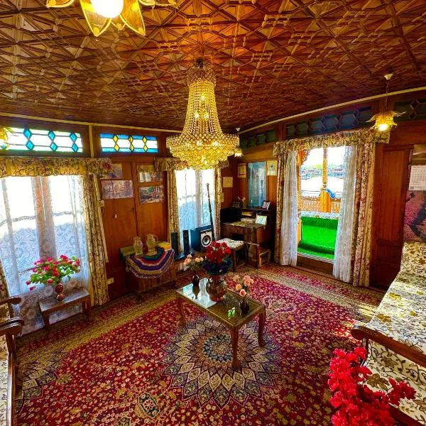 Lake Palace Group Of House Boats, hotel in Srinagar