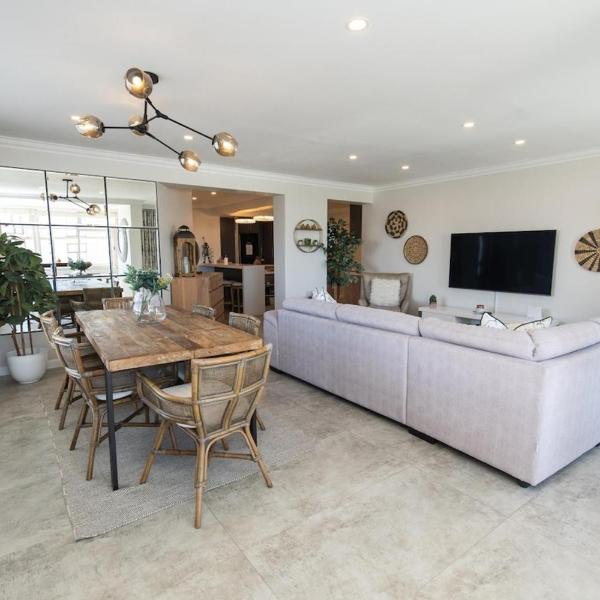 Tivoli Luxury Beach Apartment