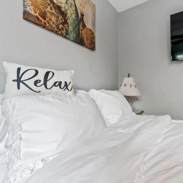 Stylish Studio Suite Near Downtown, hotel v destinaci Anchorage