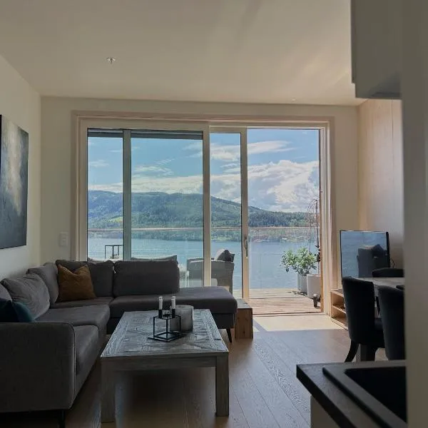 MJOS TOWER - Big Apartment with lake view, Hotel in Ringsaker