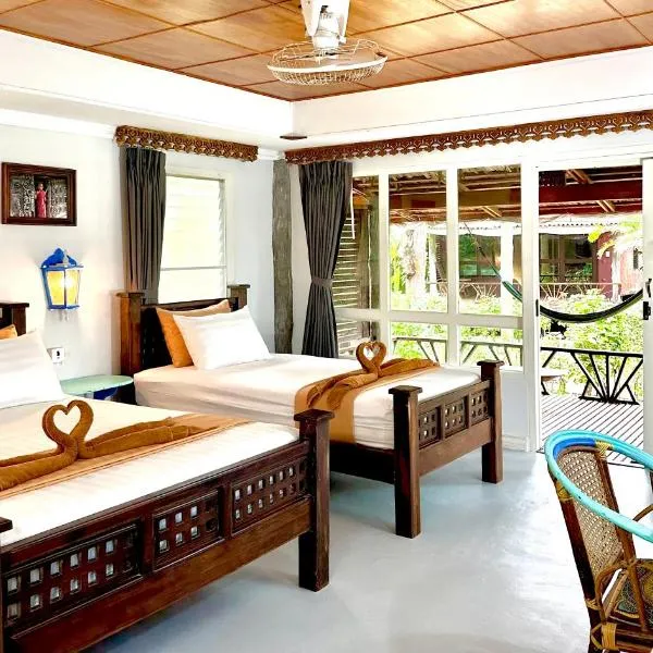 Bamboo Bungalows, Hotel in Ko Phayam
