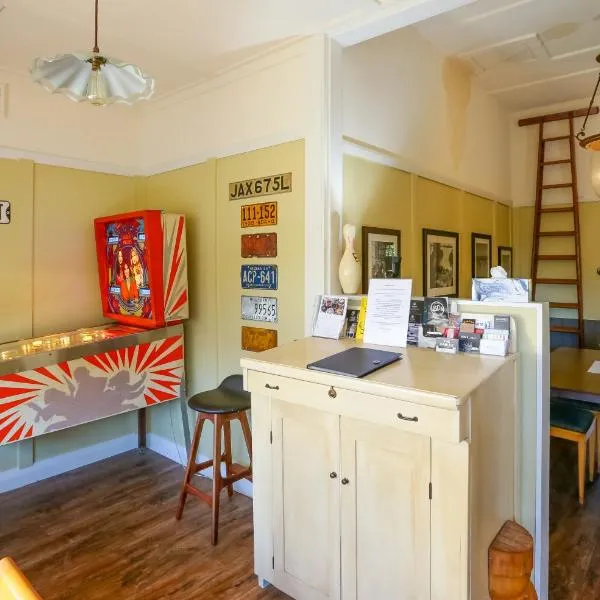 The Gables - Circa 1880 - Classic Bowral Property, hotel v destinaci Bowral