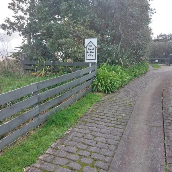 Rural in the city, hotel di Palmerston North