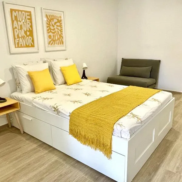 Albufeira Açoteias Design Apartment by Homing, Hotel in Albufeira