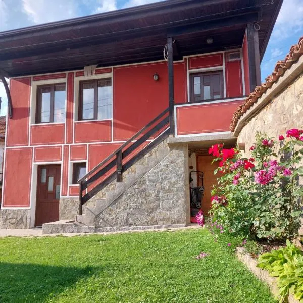 Стаи за гости Симона, hôtel à Koprivchtitsa