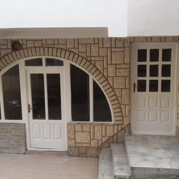 Ilhan 1, ξενοδοχείο σε Plav