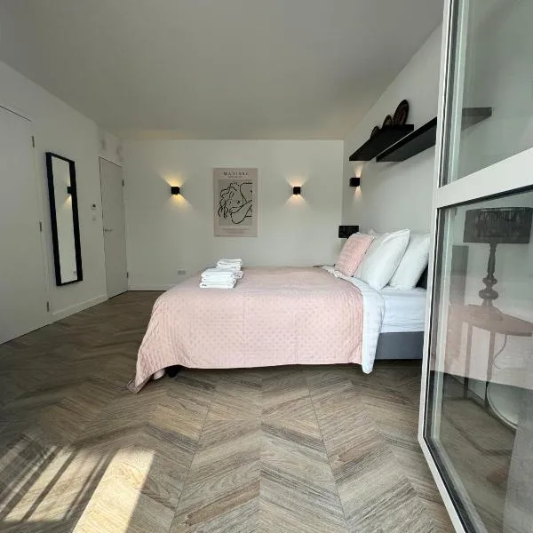 Homes by the C, hotel a Zandvoort