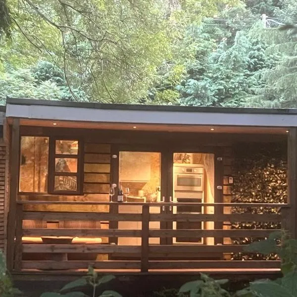 Parrys Hideaway、ラインプストーンのホテル