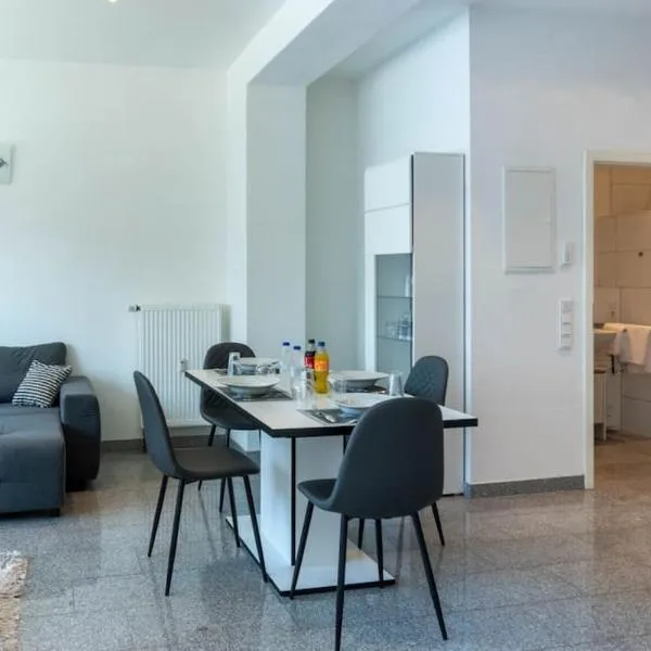 Your Luxurious Home in Cologne, hotel a Colonia