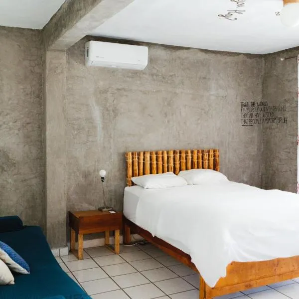 Desert Heart Hostel, hotel in San José del Cabo