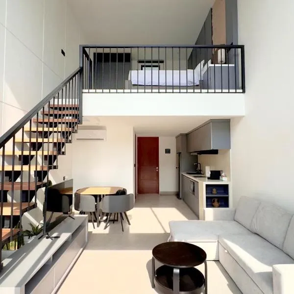 The R Apartments Pererenan, готель у місті Чангу