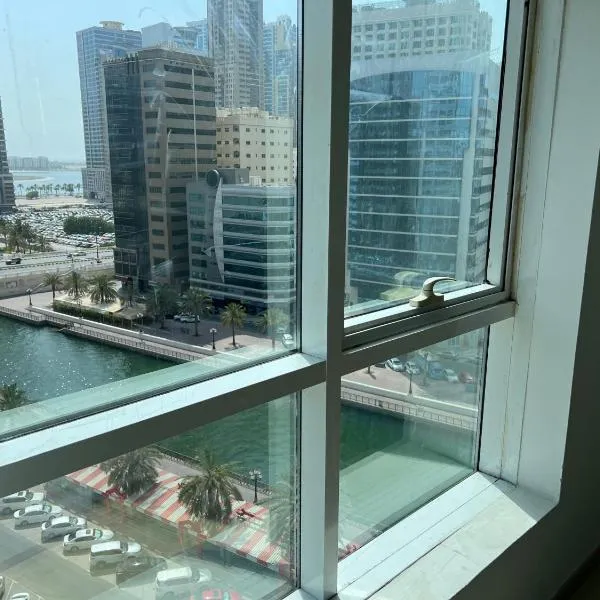 Top Rated Award Winning 1BR with Sea View, hotel a Sharjah