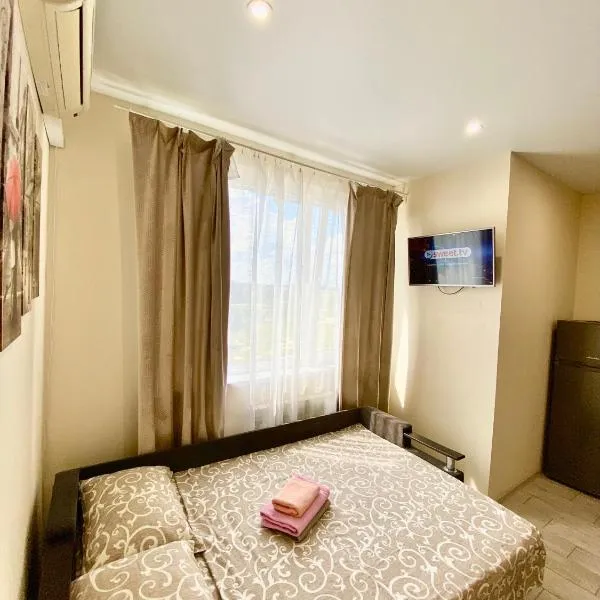 FlatService Смарт-квартира біля метро Васильківська в ЖК ParkLand, viešbutis Kijeve