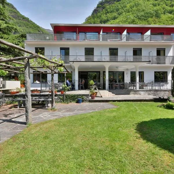 Eco-Hotel Cristallina, hótel í Coglio