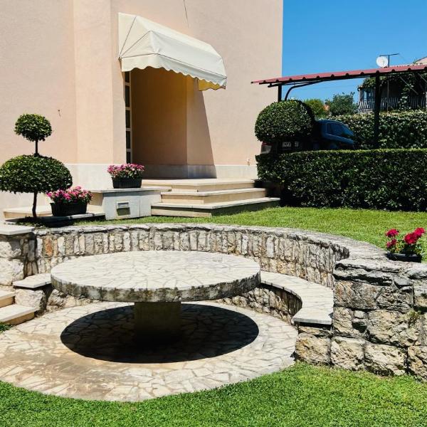 Apartments Monfiorenzo