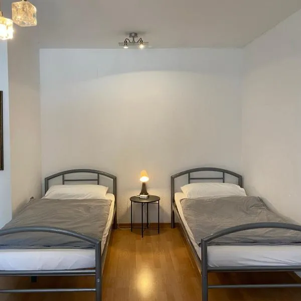 Düsseldorf 1995, hotel a Dusseldorf