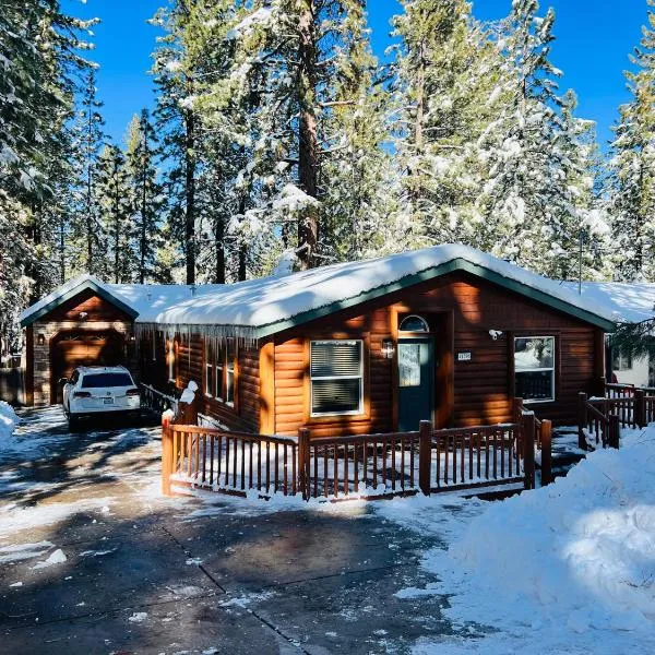 Château Bouli - 4 Season Escape and Games Room、ビッグ・ベアー・レイクのホテル