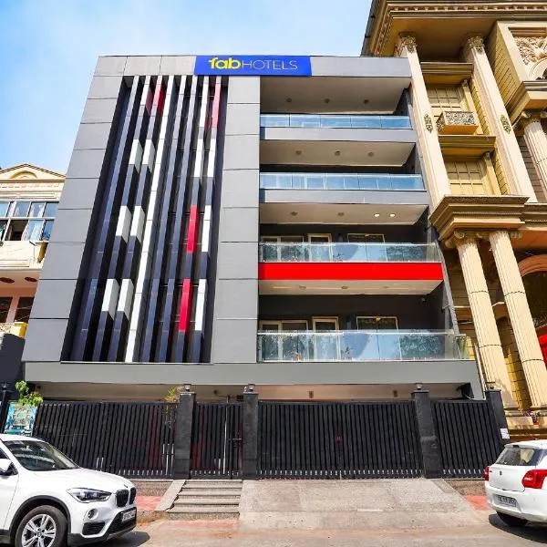 FabHotel The Luxe Inn, hotel di New Delhi