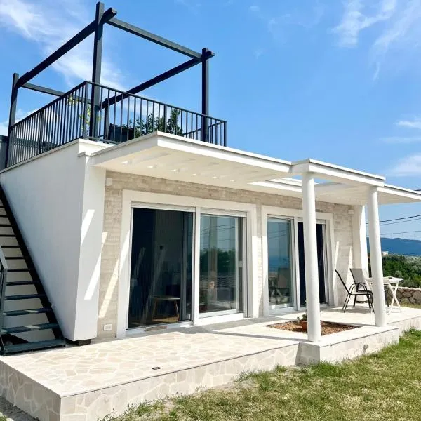 Bungalow for 2 - Dream Oasis Dobra Voda, hôtel à Dobra Voda