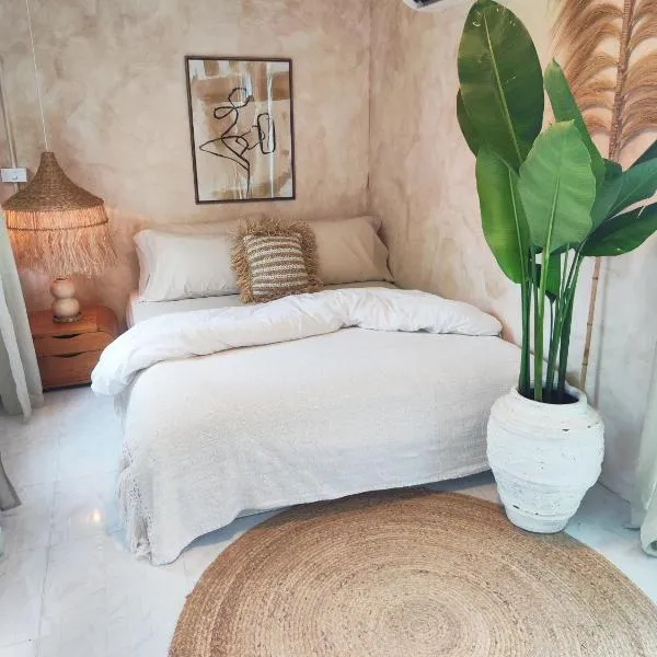 2 Bed 2 Bath Eco Home Bungalow, Bangrak Beach, Koh Samui, hotel in Amphoe Koh Samui