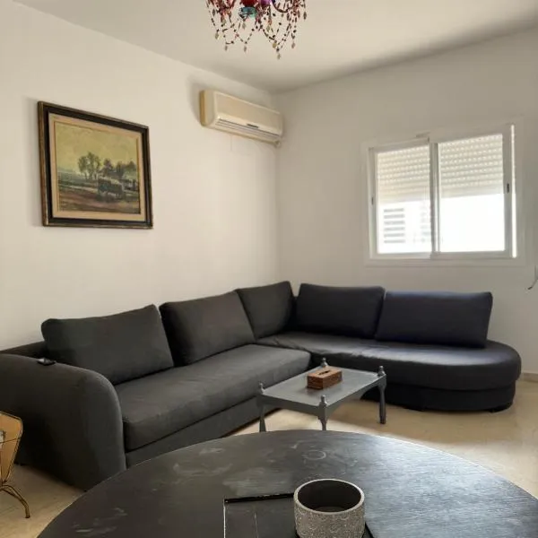 Appartement près de l'ENIS, hotel in Sfax