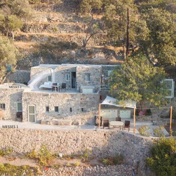 Messes Traditional Stone House with Amazing Sea View, hôtel à Mandrákion