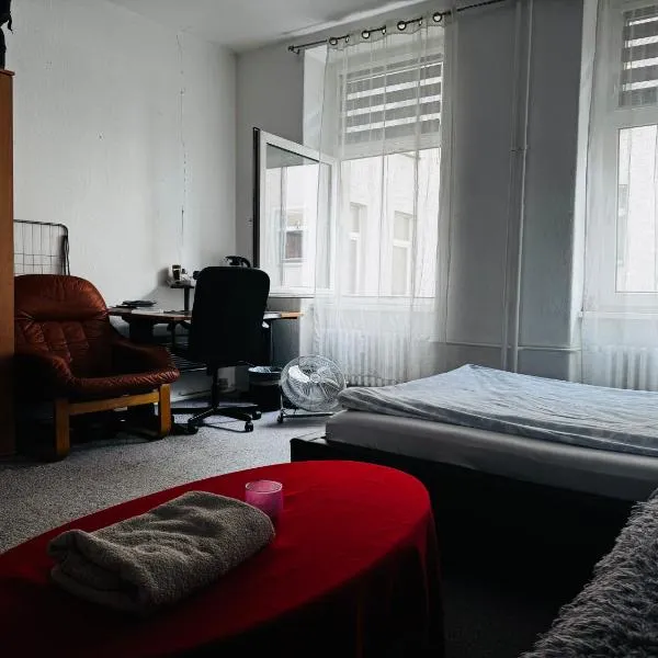 A cosy, super quiet room in Wedding, hotel v Berlíně