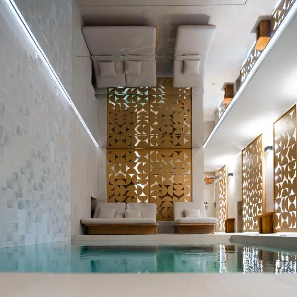 Grand Hôtel Du Parc - Teritoria, hôtel à Aix-les-Bains