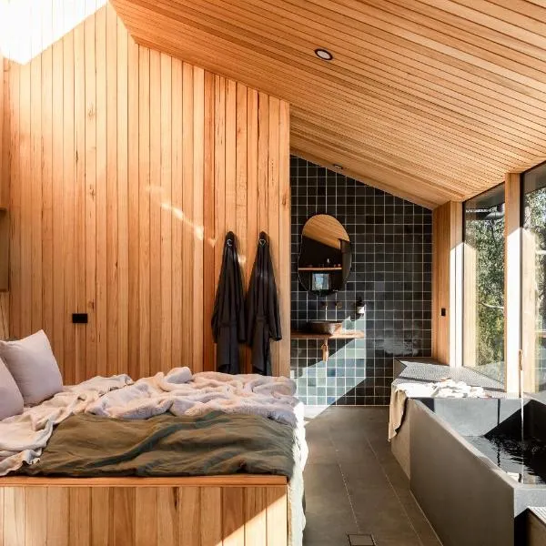 Hunter Huon Valley Cabin Three, hotel in Glen Huon