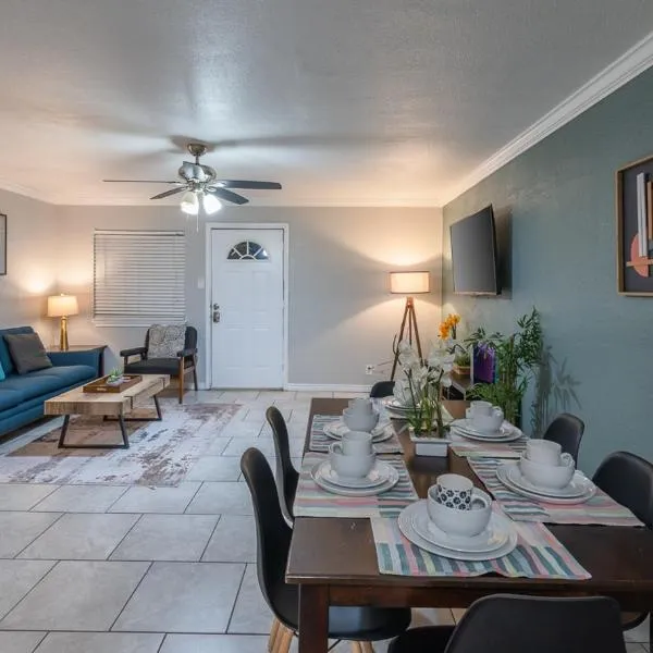 Beautiful Apartment At The Botanical Gardens #1, hotel in San Antonio