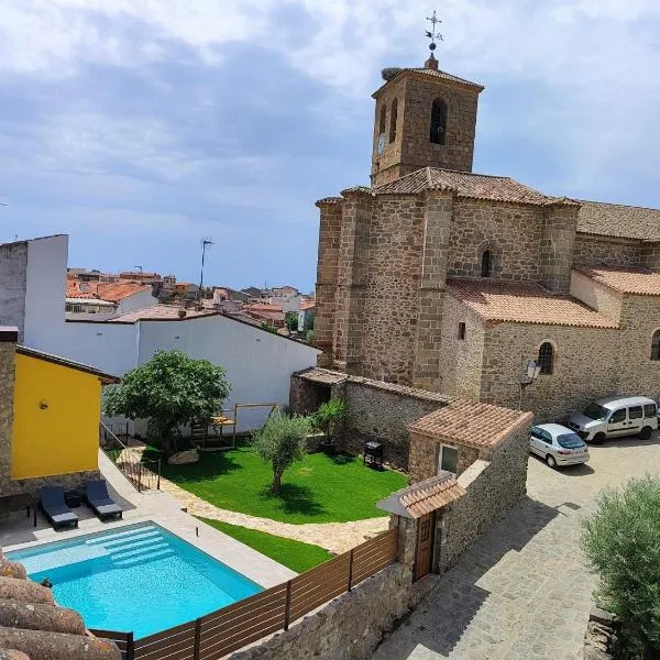 La casita de Ra, Hotel in Castillo de Bayuela