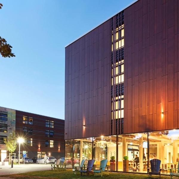 7THINGS - my basic hotel, Brema