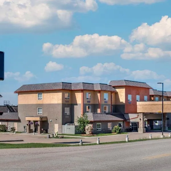 Quality Inn & Suites、Rimbeyのホテル