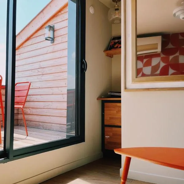 Time Travel, hotel em Saint-Rambert-sur-Loire