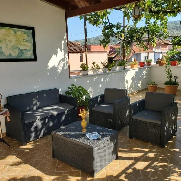 Spacious modern house in the heart of Berat, ξενοδοχείο σε Berat