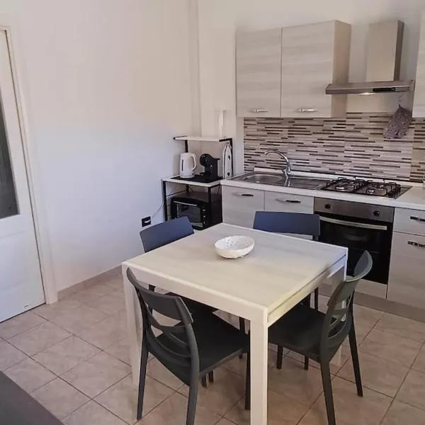 Marida - Dimora moderna in centro storico, hôtel à SantʼAntìoco