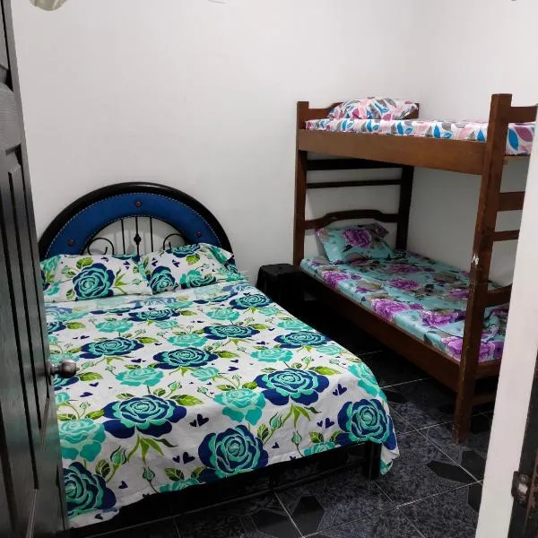 Alojamiento en villavicencio con parqueadero, hotel i Villavicencio