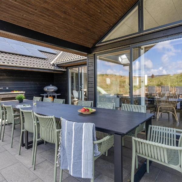 9 Bedroom Lovely Home In Ringkbing