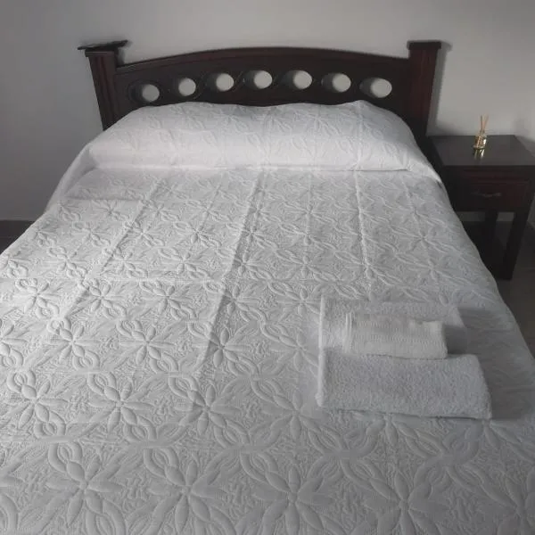 Huellas Con Café โรงแรมในซาเลนโต