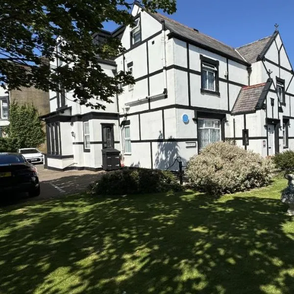 The Old Coach House, hotel in Blackpool