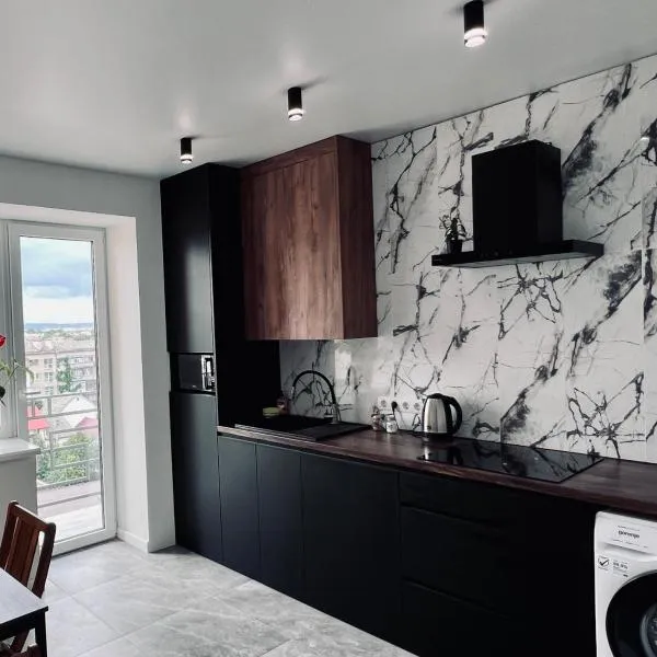 VIP Квартира в центрі м. Івано-Франківськ, hotel in Ivano-Frankivsʼk