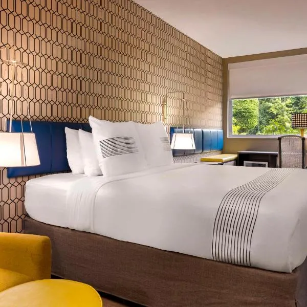 Viesnīca GLo Hotel Asheville-Blue Ridge Parkway pilsētā Ešvila