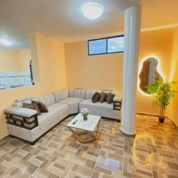 Departamento en San Cristóbal a 5 minutos del malecón, con 2 habitaciones, 4 camas, sala de estar, área de comedor, cocina equipada y excelente ubicación - Marysol - Galápagos Home, hôtel à Puerto Baquerizo Moreno