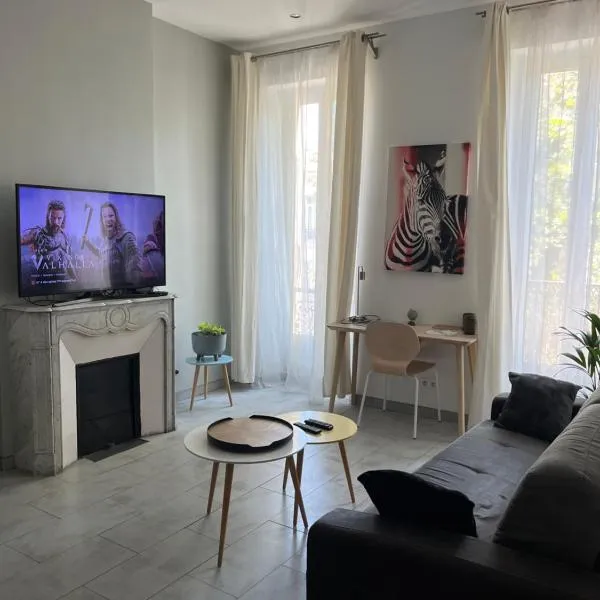 Plage des Catalans - Palais du Pharo - Vieux Port, khách sạn ở Marseille