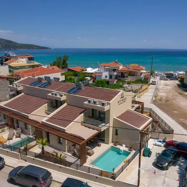 Ntinas Seaside Suites, hotel in Skala Potamias