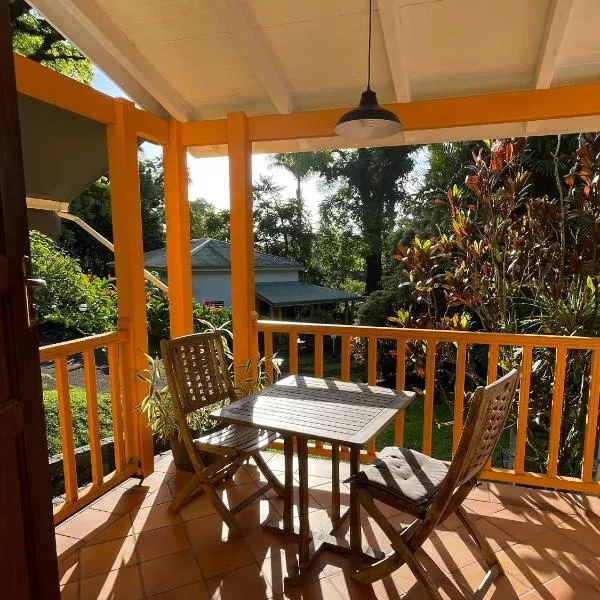 Les Cycas, hotel in Saint-Claude