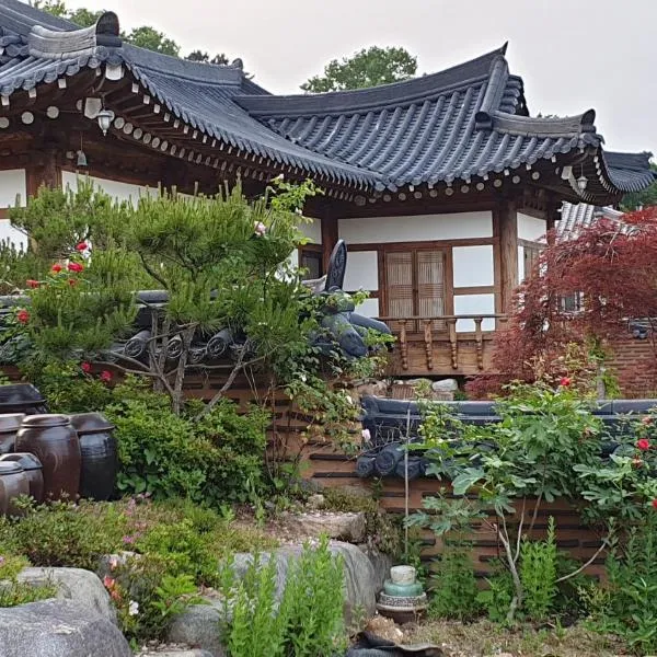 Boseong Greenery Hanok Pension, hotel v destinaci Boseong