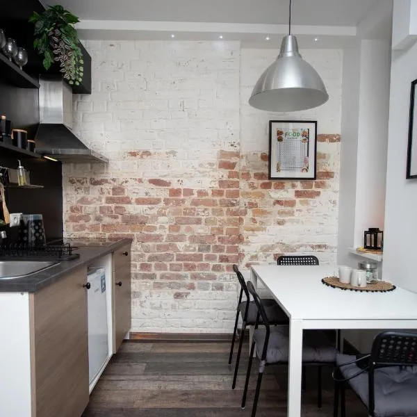 Stay by the Andrejsala area with Free Parking and reach the Old Town in 15 min walk, hotel in Rīga