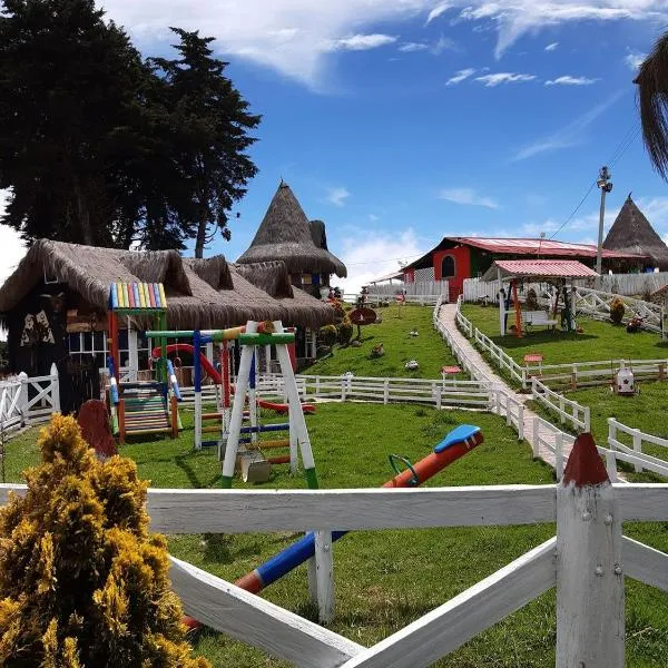 Villa Lore Glamping, hotel in Murillo