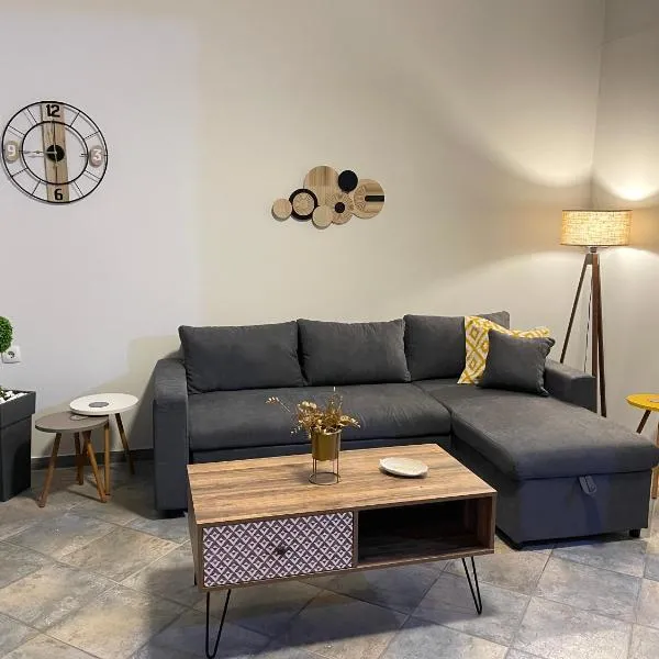 Armonia Apartment Kalymnos -City Centre, מלון בקלימנוס